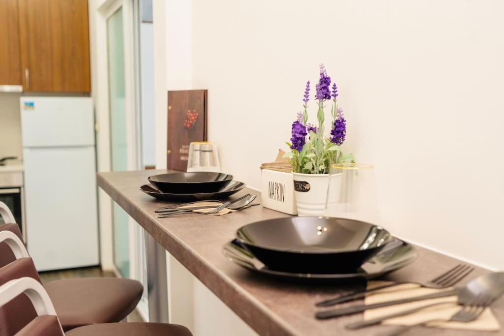 Cozy 2-Bedroom Flat In The Very Center Of Sofia Exterior photo